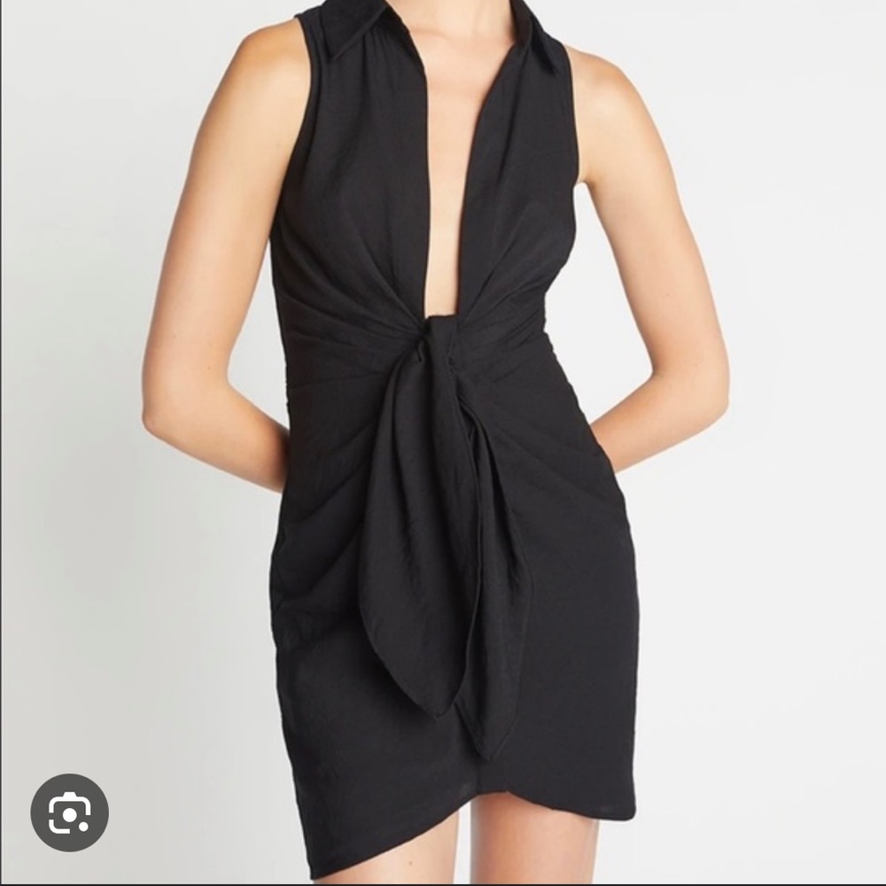 Choosy dress that has Jacquemus vibe to it. New, no flaws!